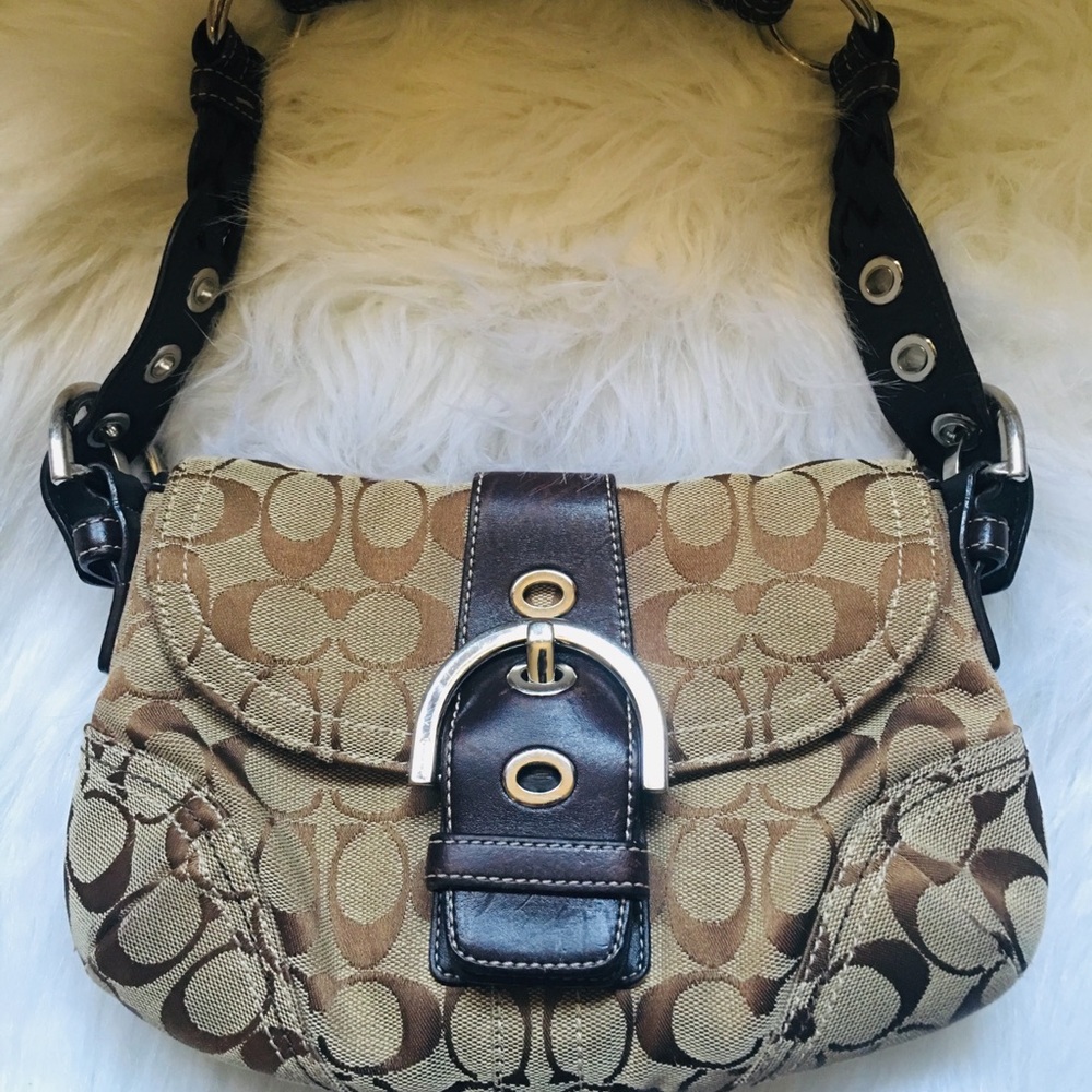 ❌SOLD.❌ Authentic Coach mini purse. 🌿